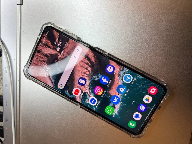 Samsung Flip 4 128GB 4