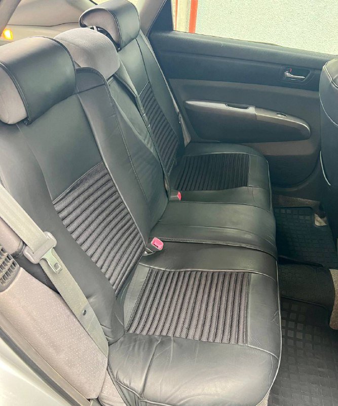 ახალი TOYOTA PRIUS ავტომობილი 7