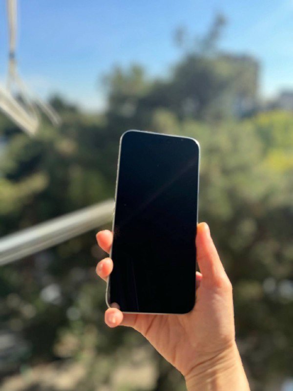 iPhone 15 Pro Max 256GB с аксессуарами