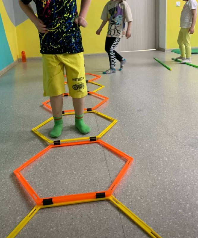 Дорожка координационная желто-оранжевая из 6 шестиугольников 4