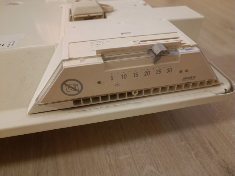 обогреватель настенный Glen Dimplex Nordic NOBO C4E 20 series 2