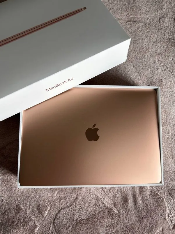 MacBook Air M1 2020, 8/256 GB 1