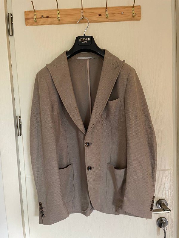 Altınyıldız Gavello Suit Jackets, Zara Coat, Everlast Hoody