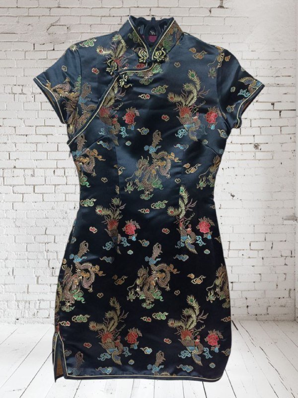 Атласная блузка и два платья, размеры XS-S, S-M