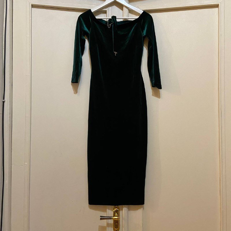 Платье с чокером размер XS