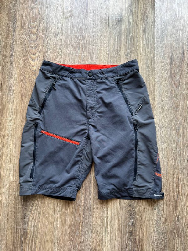 Штаны Starter, Шорты Napapijri, Карго Jack Wolfskin, Штаны Nike, Шорты Salomon, Карго Dickies, Штаны-трансформеры Mammut, Шорты Berghaus, Штаны-трансформеры Fjällräven 8