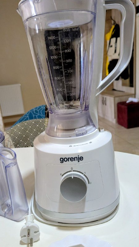 Кухонный комбайн Gorenje с насадками