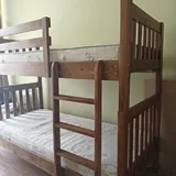 Двухъярусная кровать из дерева, два матраса 2