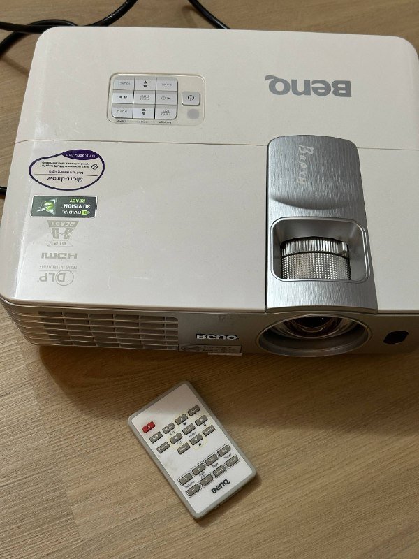 Проектор BenQ рабочий 2