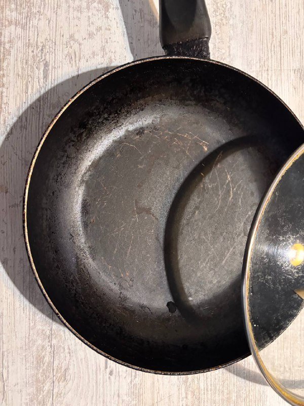 Сковородка с крышкой d24