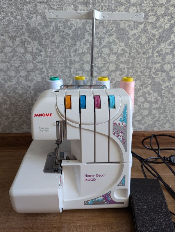швейная машинка, оверлок Janome