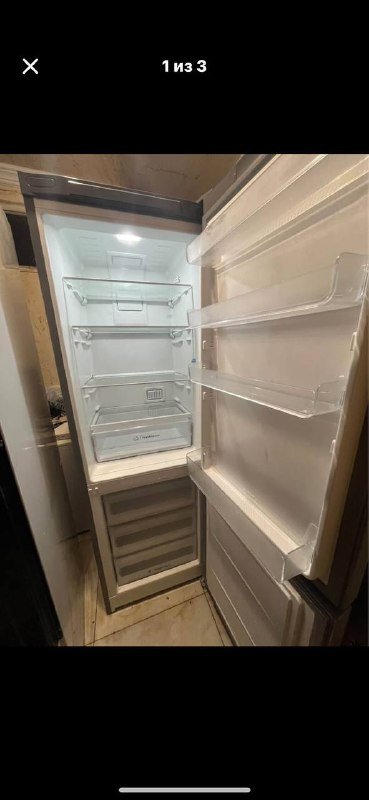 Холодильник Indesit 3