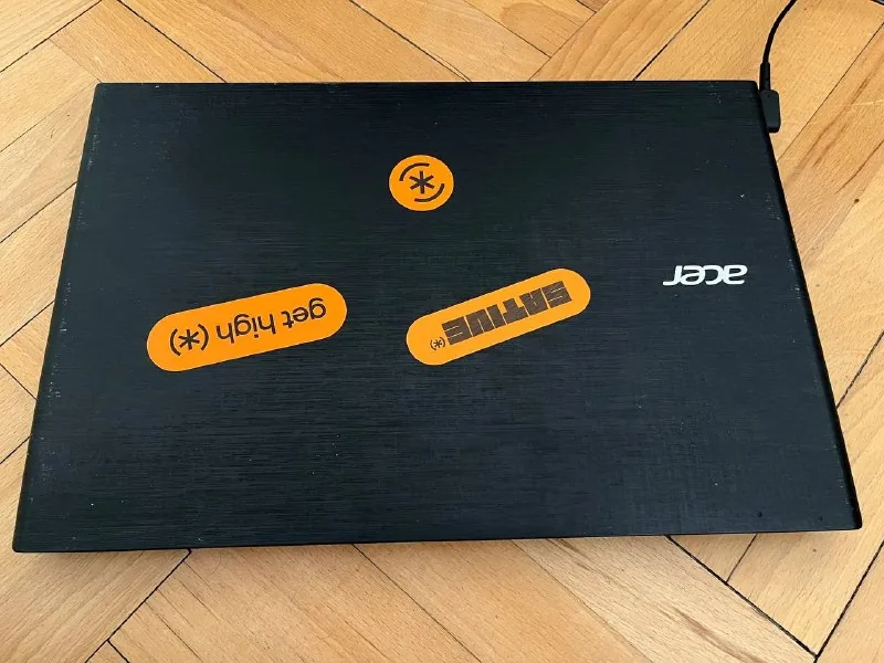 Acer ноутбук 1