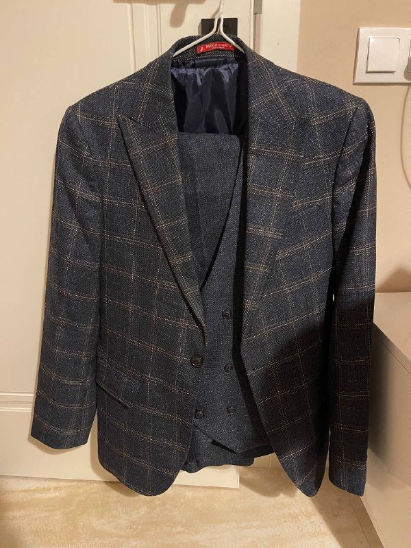 Мужской костюм тройка