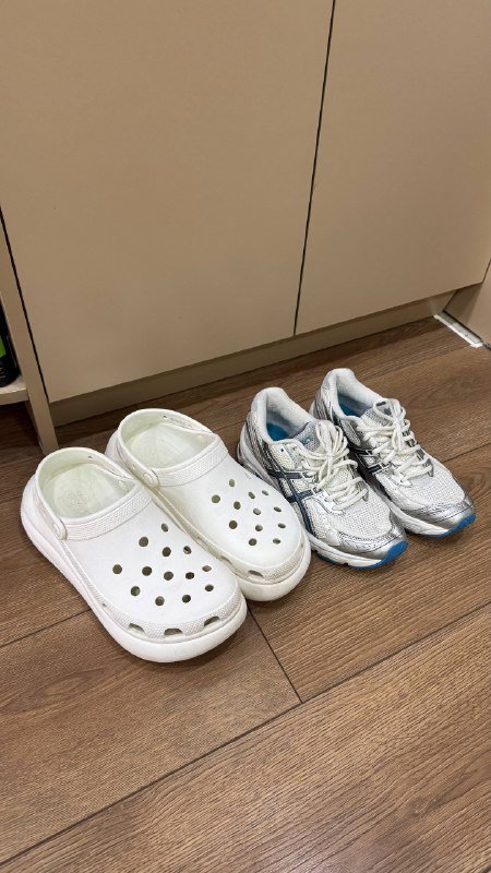 Асикс, Кроксы