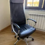 Офисное кресло IKEA Markus 1