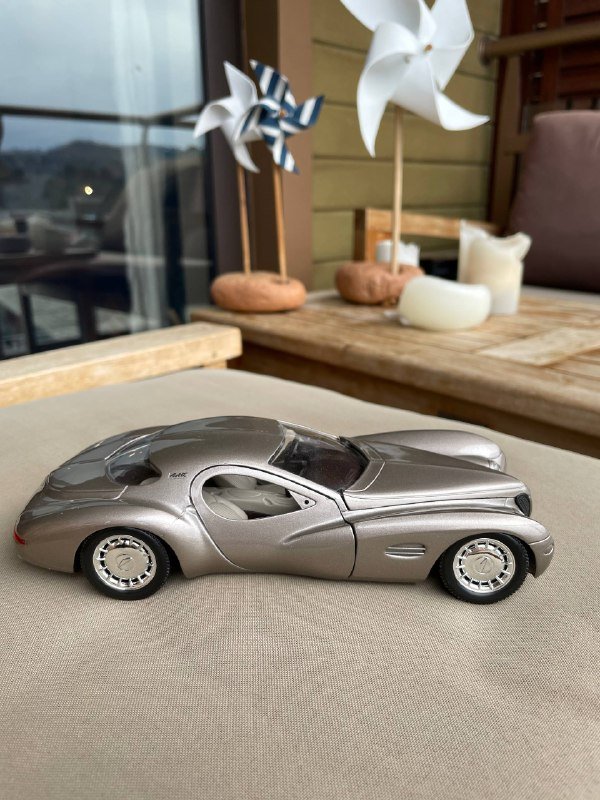 Модель машины Chrysler металлическая олдскульная