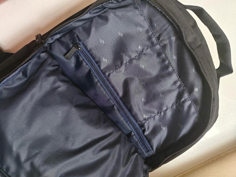 Рюкзак для ноутбука Rivacase Tegel 8460 до 17.3'' 2