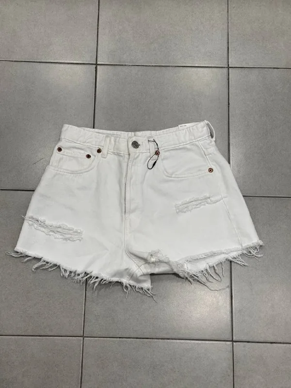 Белые шорты Zara