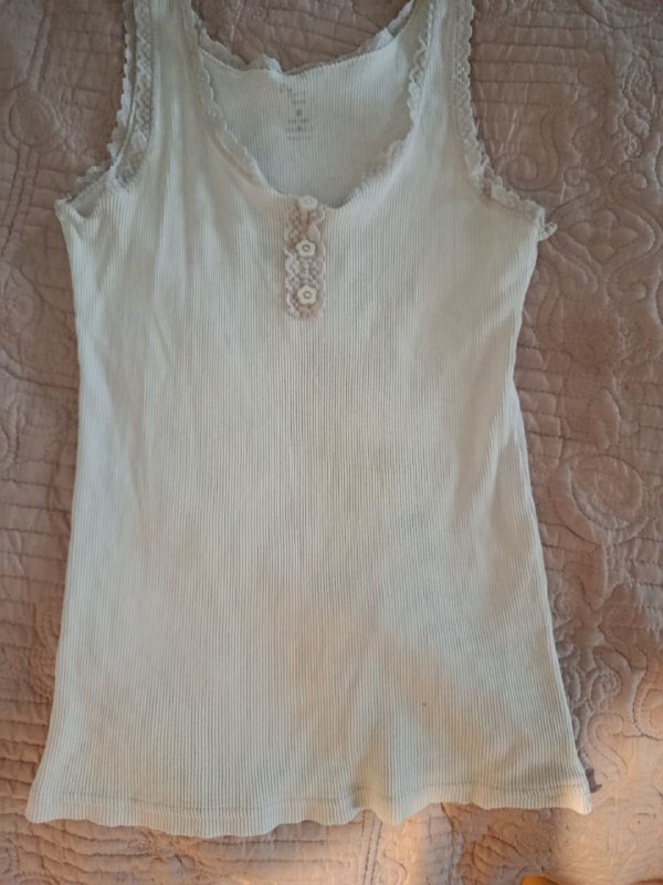 черная майка, белая майка, штаны Хеллоу Китти, новогодняя пижама 2