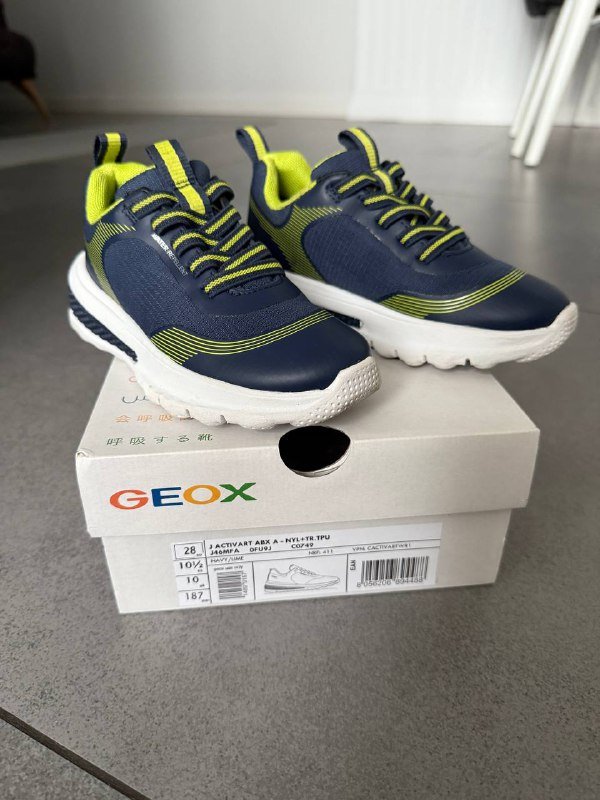 Кроссовки GEOX размер 28 водоотталкивающие новые