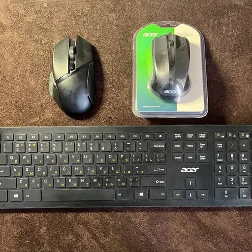 Игровая мышь Razer Basilisk X, клавиатура Acer OKR010