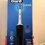 Новая зубная щётка Oral-B 1