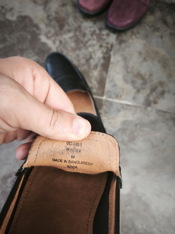 2 pairs of shoes size 41 5
