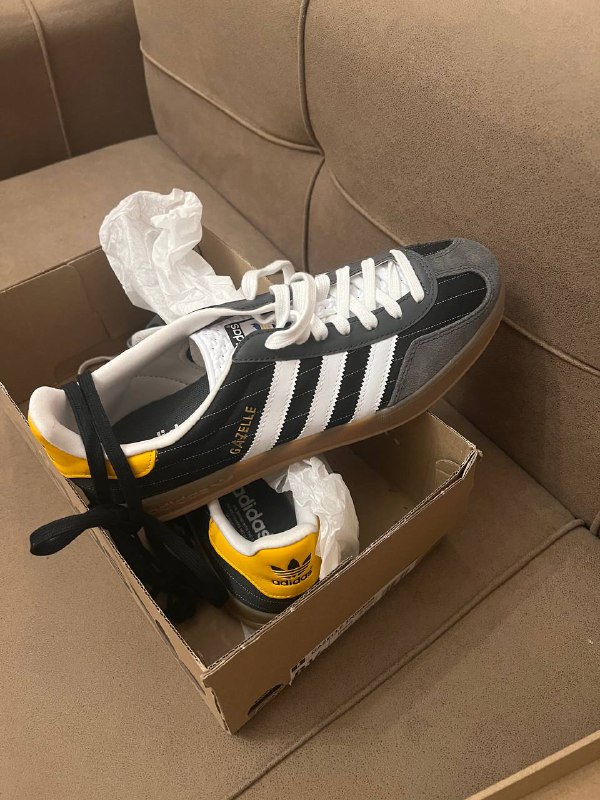 Кроссовки Adidas Gazelle мужские размер 42