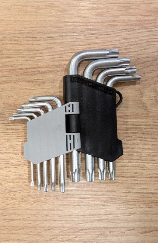 Кастрюля эмалированная, обогреватель, колготки, набор ключей инструменты 5