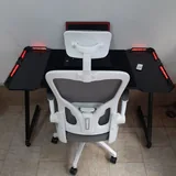 Игровой стол и компьютерное кресло 2