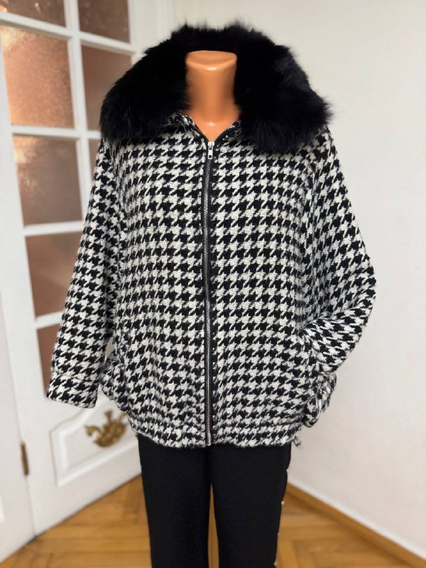 Женская куртка размер S M