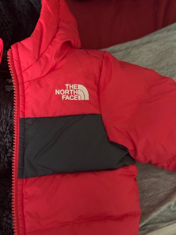 Курточка The North Face 3-6 месяцев 2