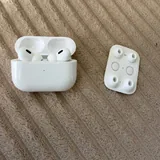 iPhone 14 Pro 128 ГБ, AirPods Pro 2, кабели 4