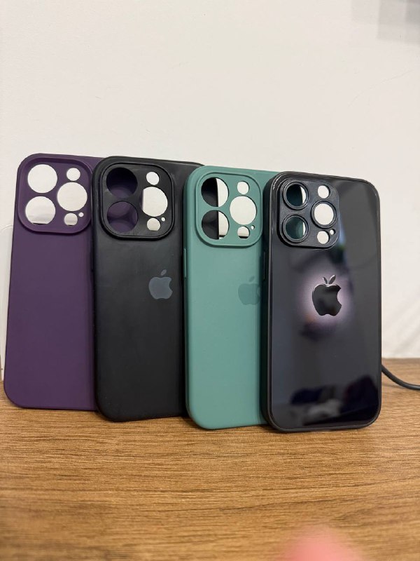 Чехлы на iPhone 14 Pro, 4 шт