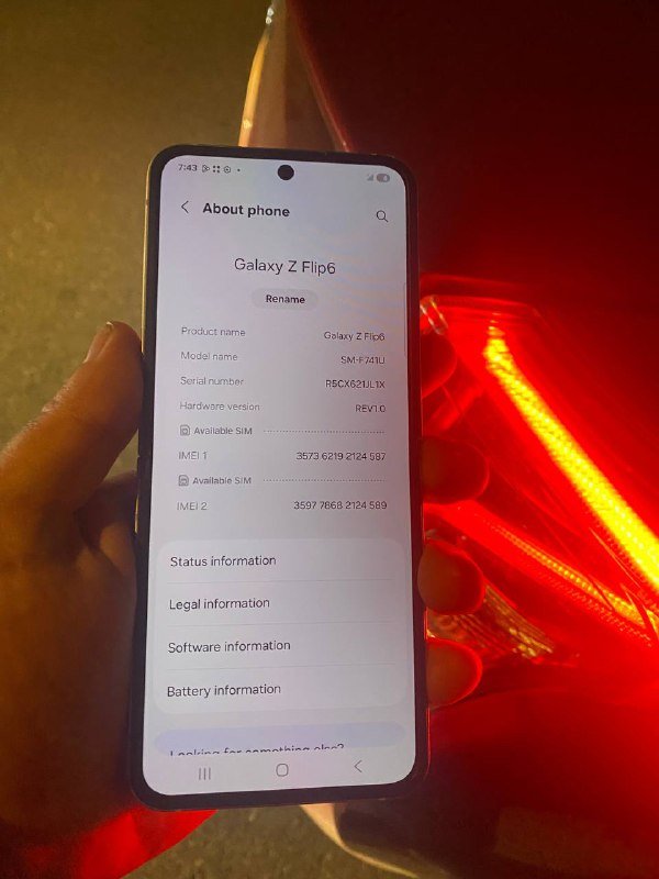 Samsung Z Flip 6, Samsung S23, iPhone 12mini, iPhone 11 Pro