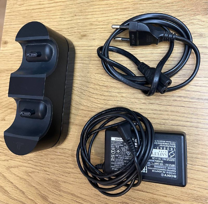 PlayStation 4 Slim 1tb, геймпады, игры, зарядная станция, PlayStation VR 5