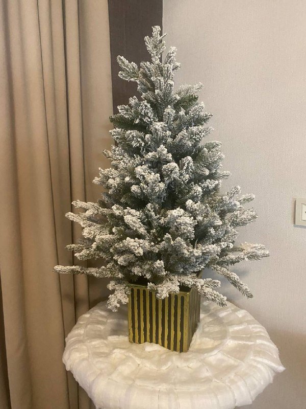 Новогодняя ёлка 90 см с гирляндой 2