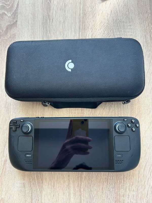 Steam Deck 64GB, SanDisk 256GB card, case, charger