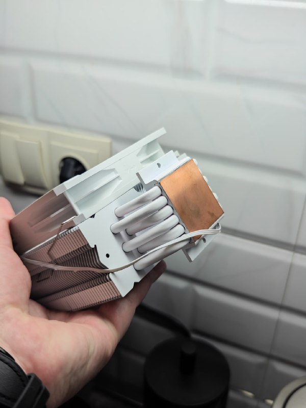 Умные розетки, ARGB CPU Cooler, лампочки E27, HP Pavilion ноутбук 3