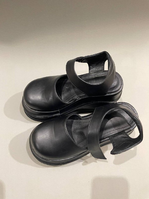 Женская обувь размер 37/38, чёрные сапоги и туфли 2