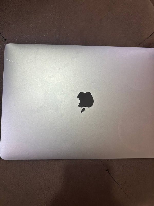 MacBook Air M1 16 GB 512 GB 4