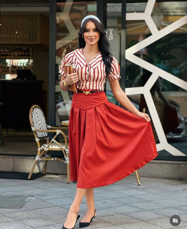 Женские платья размер S, сумки 4