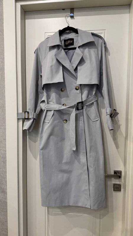 Серый свитер, юбка, тренч, сумка 4