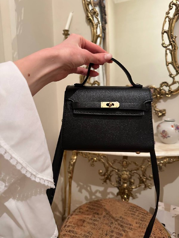 Та самая малышка под Hermes 2