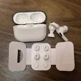 Apple AirPods Pro 2 4