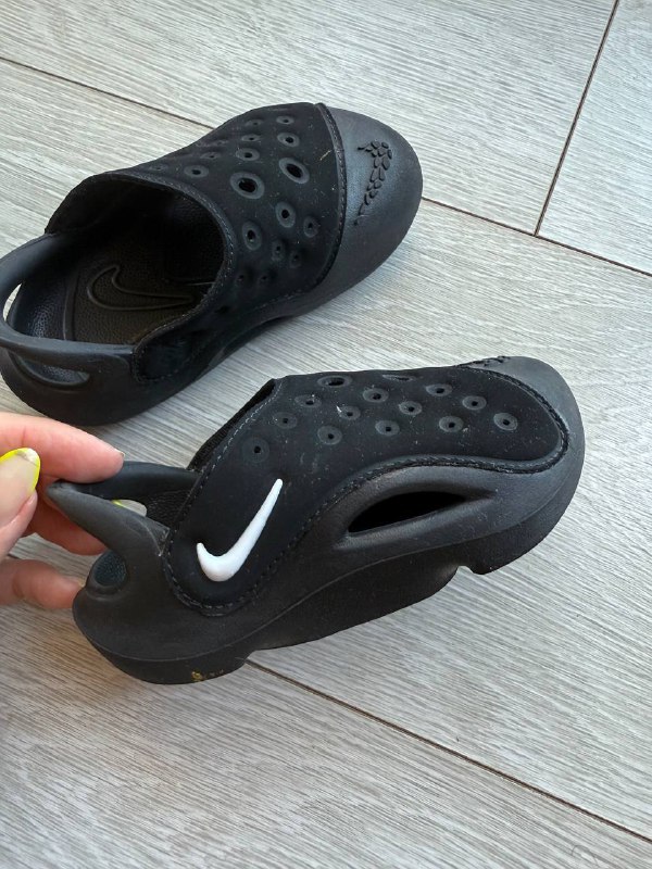 Водоотталкивающая летняя обувь Nike 8C 3