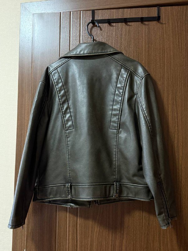 Косуха Bershka, рубашка в подарок 2