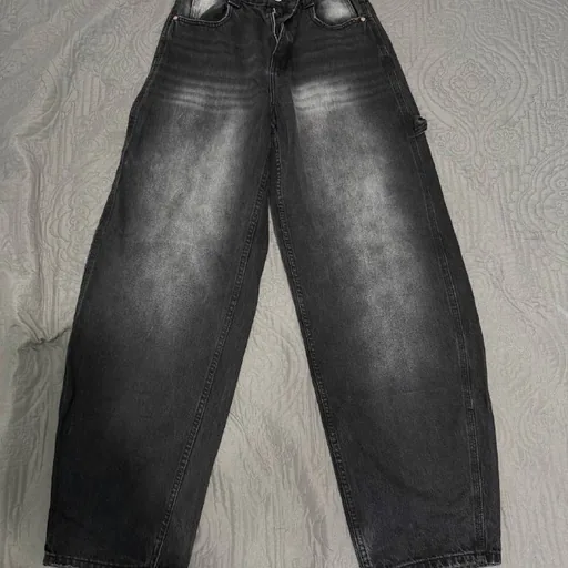 Женские джинсы Bershka