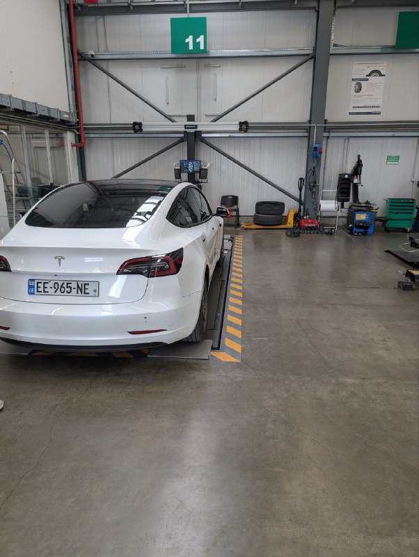 Tesla 2023 года пробег 60000 км